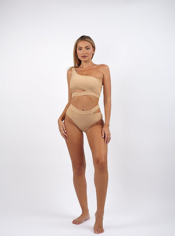 Bikini top monospalla con slip a vita alta Harizona - nude - Bijondo